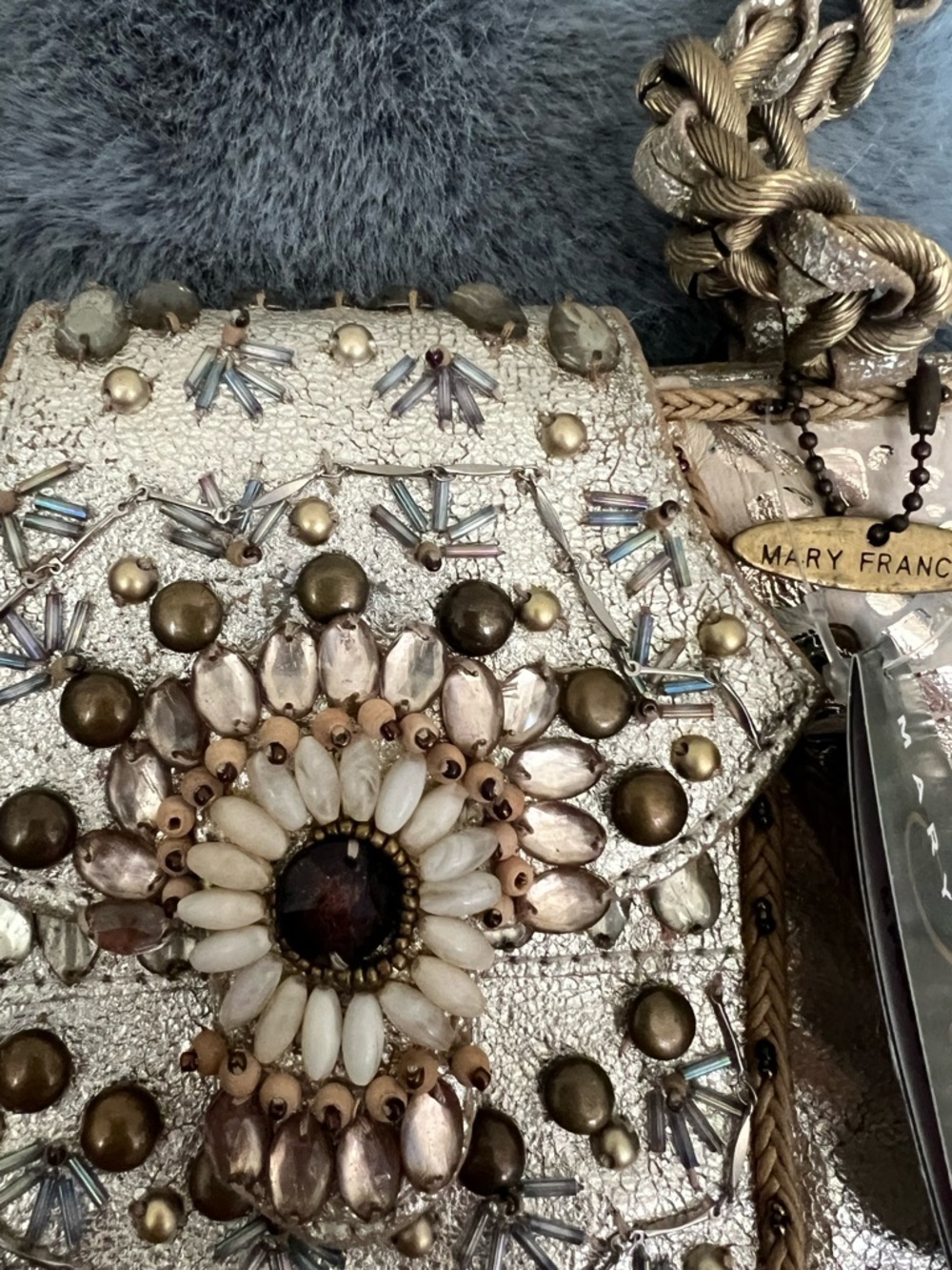 Mary Frances Marskesh Gold Jeweled Floral Embellished Purse. NWT #1368 - Picture 4 of 7